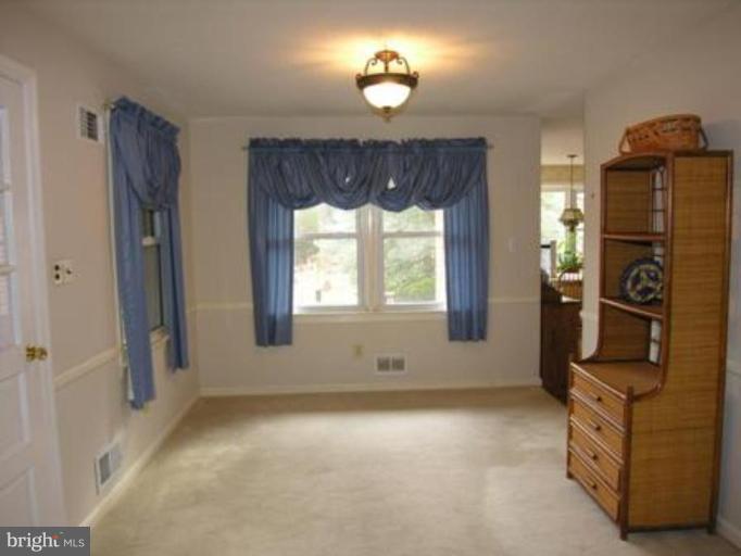 508 Rockford Road Silver Spring, MD 20902 - Photo 5 of 25 Dining Room