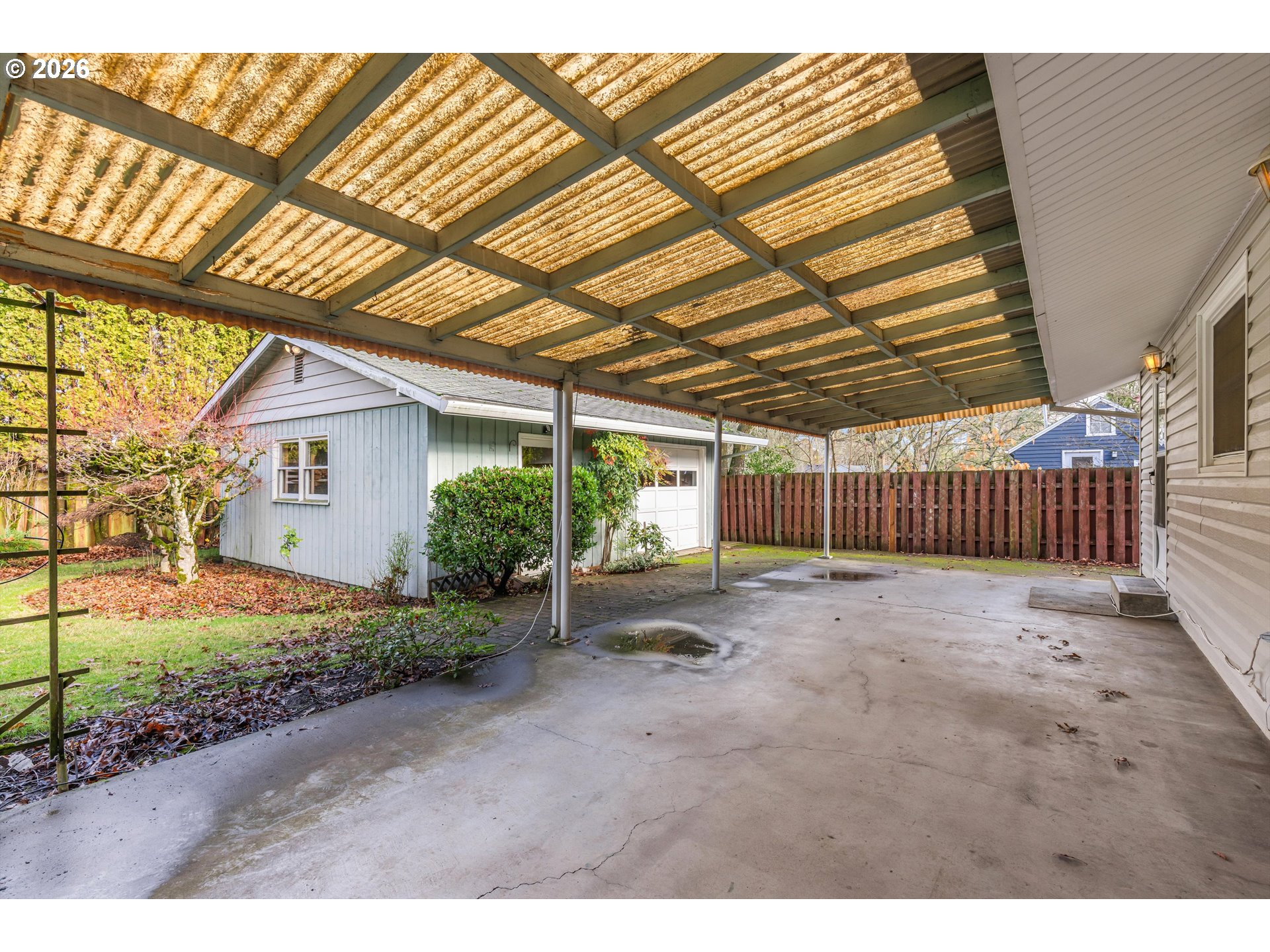 1103 East Main Street Hillsboro, OR 97124 - Photo 25 of 33 a view of a backyard