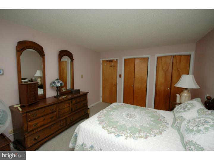 17 C Sunnybrook Road Stratford, NJ 08084 - Photo 14 of 20 Bedroom - Main