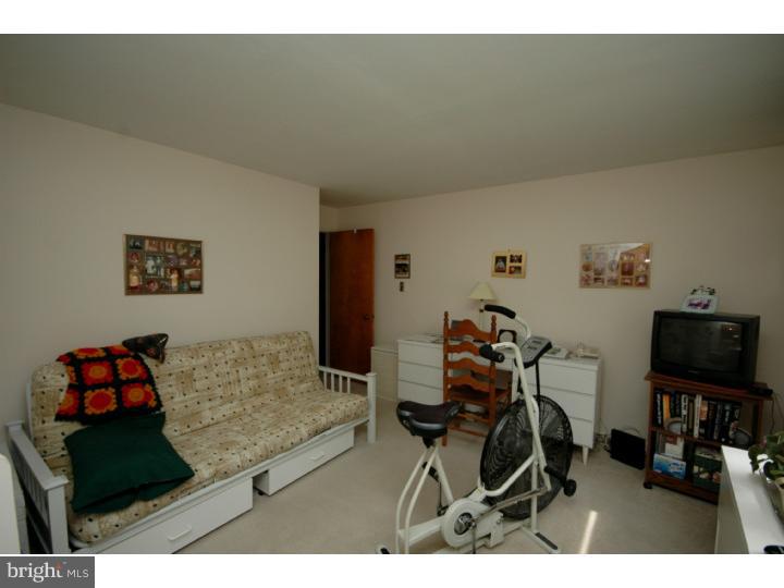 17 C Sunnybrook Road Stratford, NJ 08084 - Photo 15 of 20 Bedroom 2