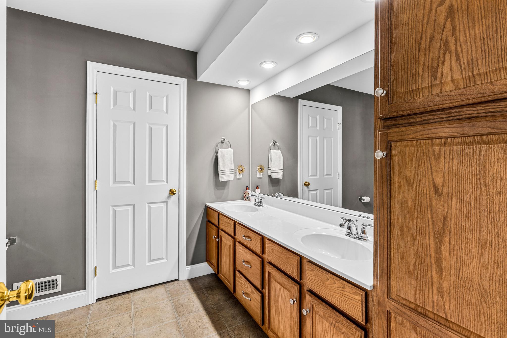 2 Waterleaf Road Lancaster, PA 17603 - Photo 16 of 32