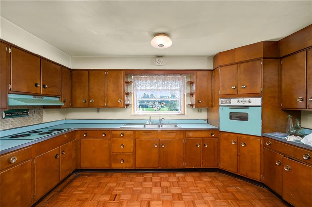 349 Dinnerbell Road Butler, PA 16002 - Photo 7 of 30