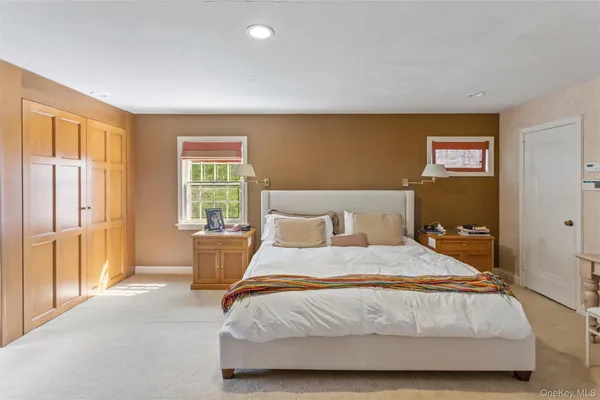 $1,950,000 | 1360 Boxwood Drive West, Hewlett, NY 11557
