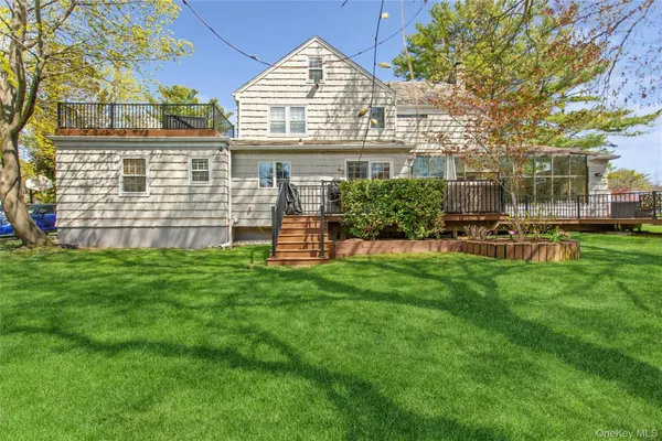 $1,950,000 | 1360 Boxwood Drive West, Hewlett, NY 11557