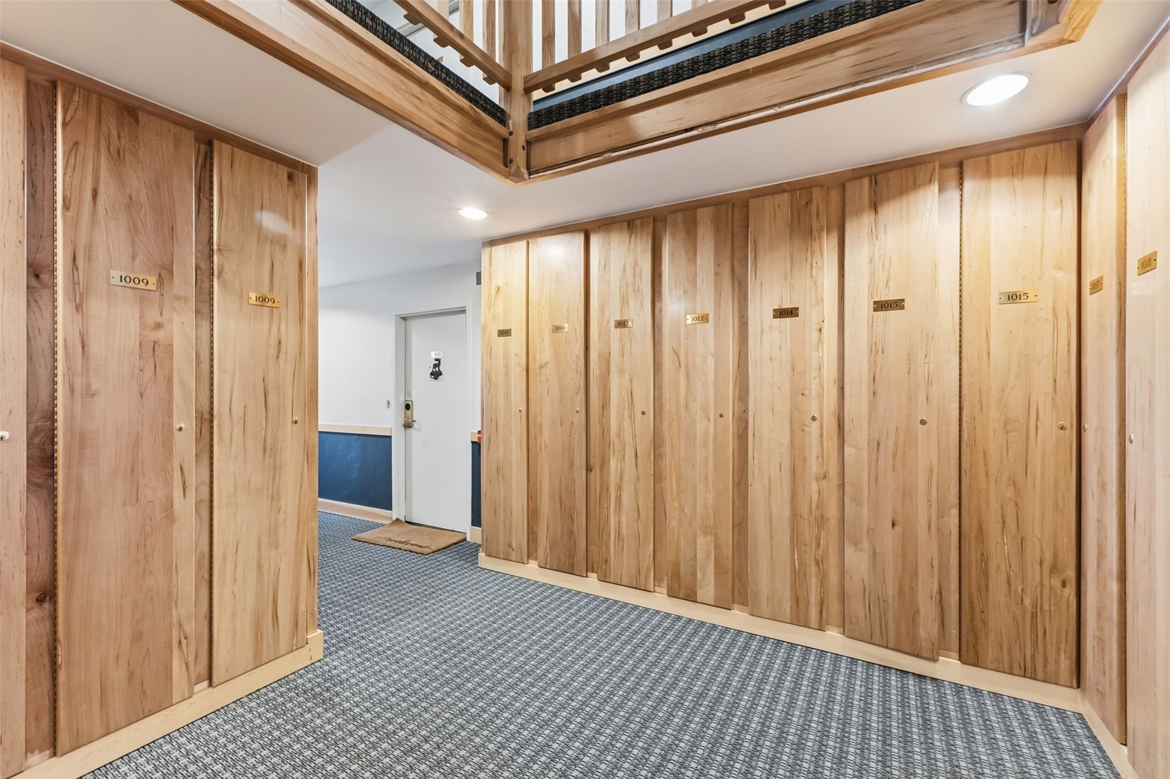 423 Wild Irishman Road, Unit 1010 Keystone, CO 80435 - Photo 20 of 22 a view of a hallway with wooden floor
