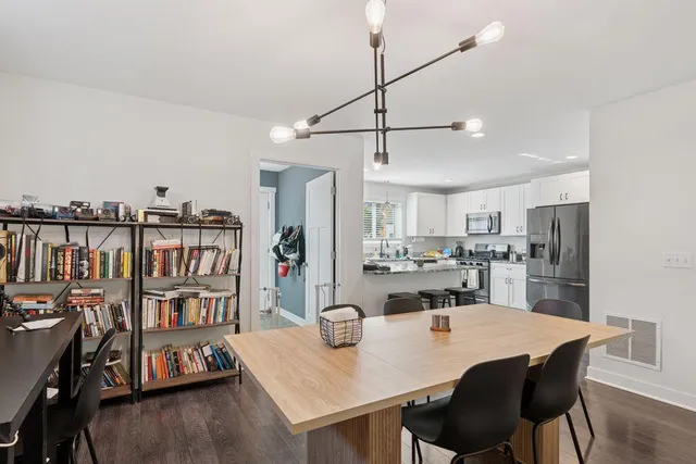 $419,900 | 2084 Reaney Avenue East, St. Paul, MN 55119