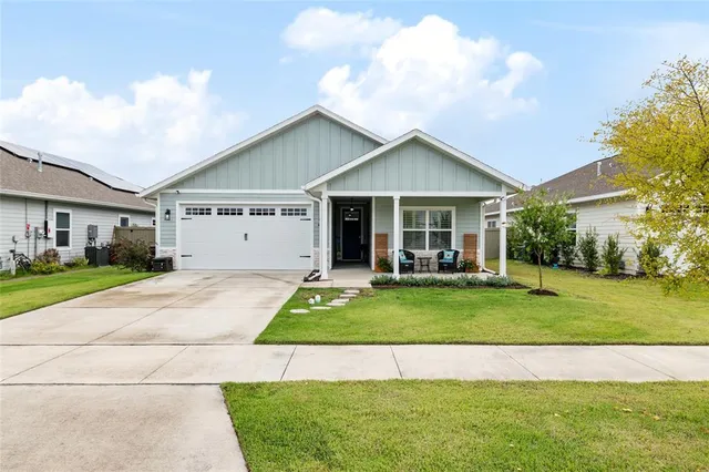 $440,000 | 1411 Southwest 67th Circle, Gainesville, FL 32607