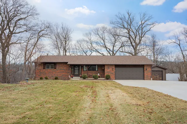 $329,000 | 3 Timber Lane, Geneseo, IL 61254