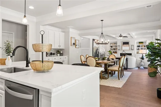 $499,900 | 5559 Overview Drive, Flowery Branch, GA 30542