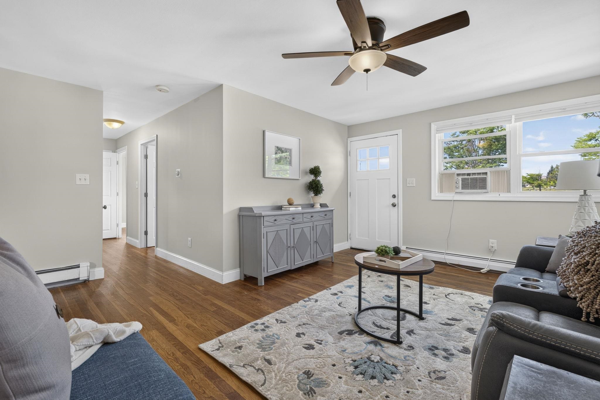 303 Weston Road Manchester, NH 03103 - Photo 4 of 30 Gallery Image 4