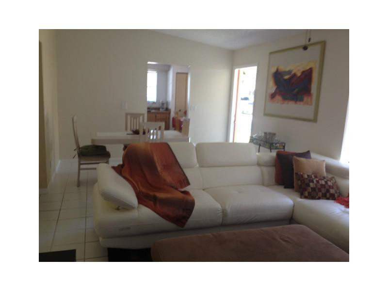 3370 Beau Rivage Drive, Unit 1R Pompano Beach, FL 33064 - Photo 2 of 13 Living Room