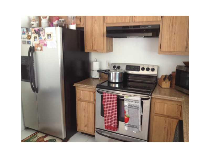 3370 Beau Rivage Drive, Unit 1R Pompano Beach, FL 33064 - Photo 4 of 13 Kitchen