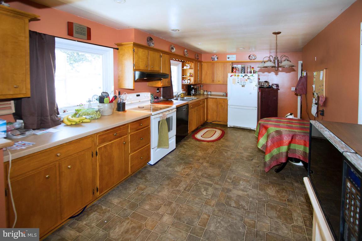 958 Anderson Ferry Road Mount Joy, PA 17552 - Photo 3 of 31 Gallery Image 3