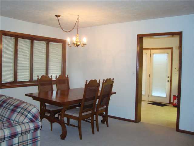 5287 Ruthton Road, Unit 17 Columbus, OH 43220 - Photo 4 of 14