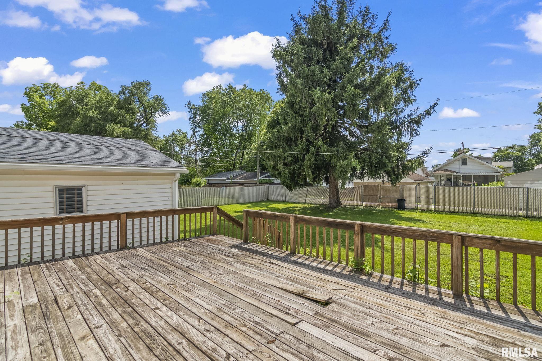 2157 South 12th Street Springfield, IL 62703 - Photo 21 of 25