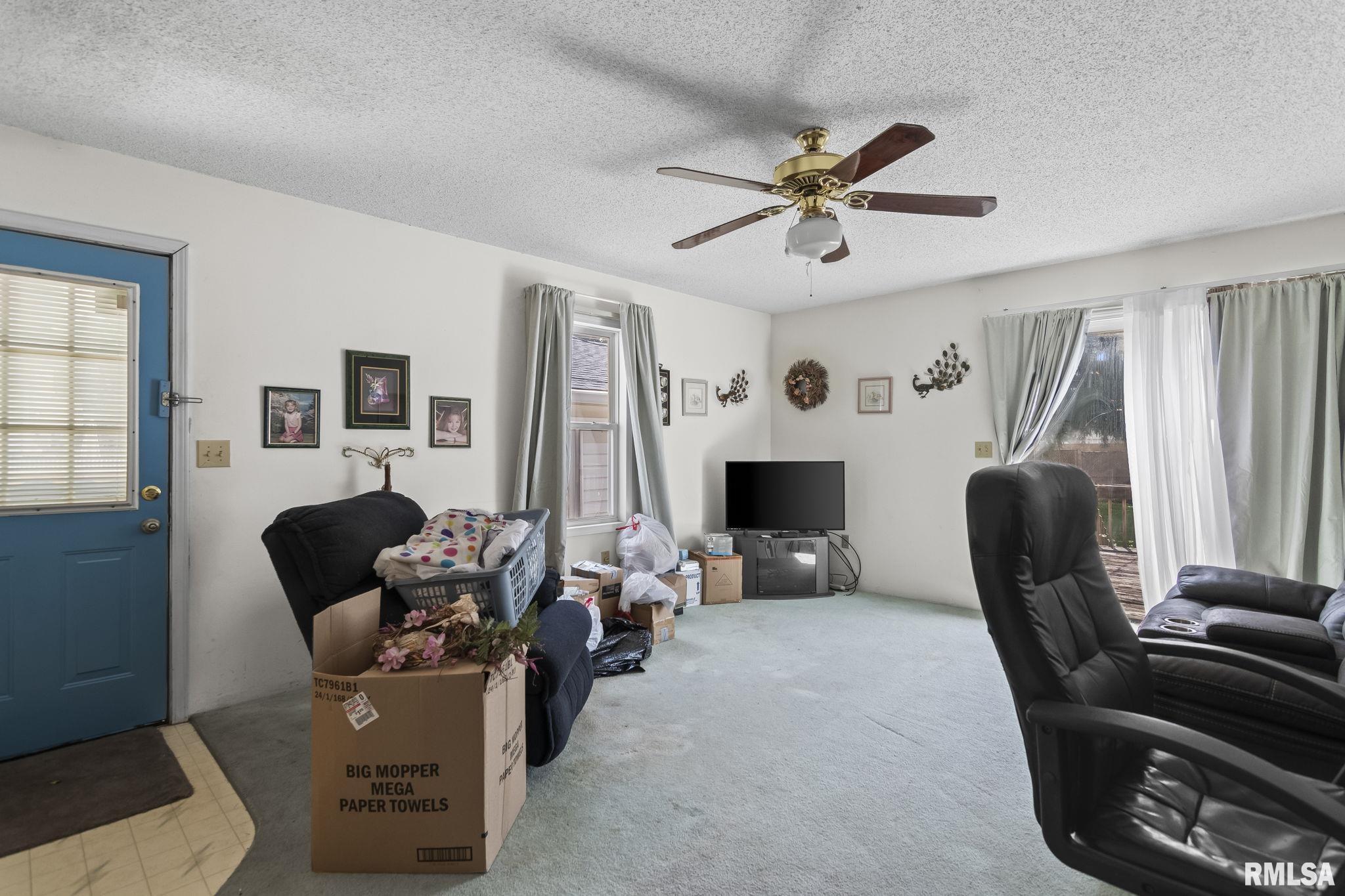 2157 South 12th Street Springfield, IL 62703 - Photo 3 of 25