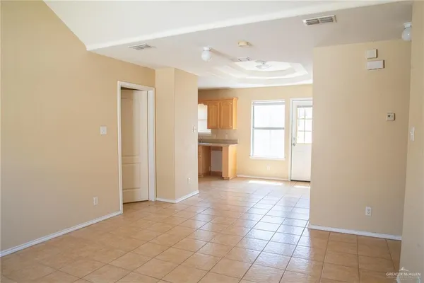 $925 | 1005 Cedarwood Drive, Rio Grande City, TX 78582