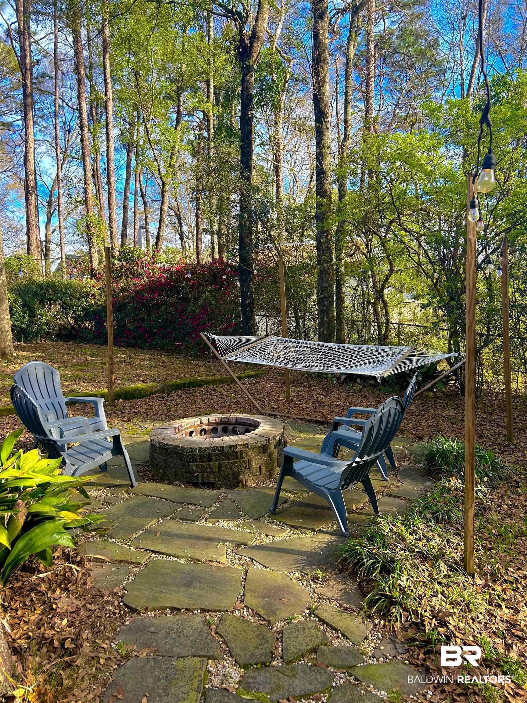 173 Lakeview Loop Daphne, AL 36526 - Photo 25 of 33