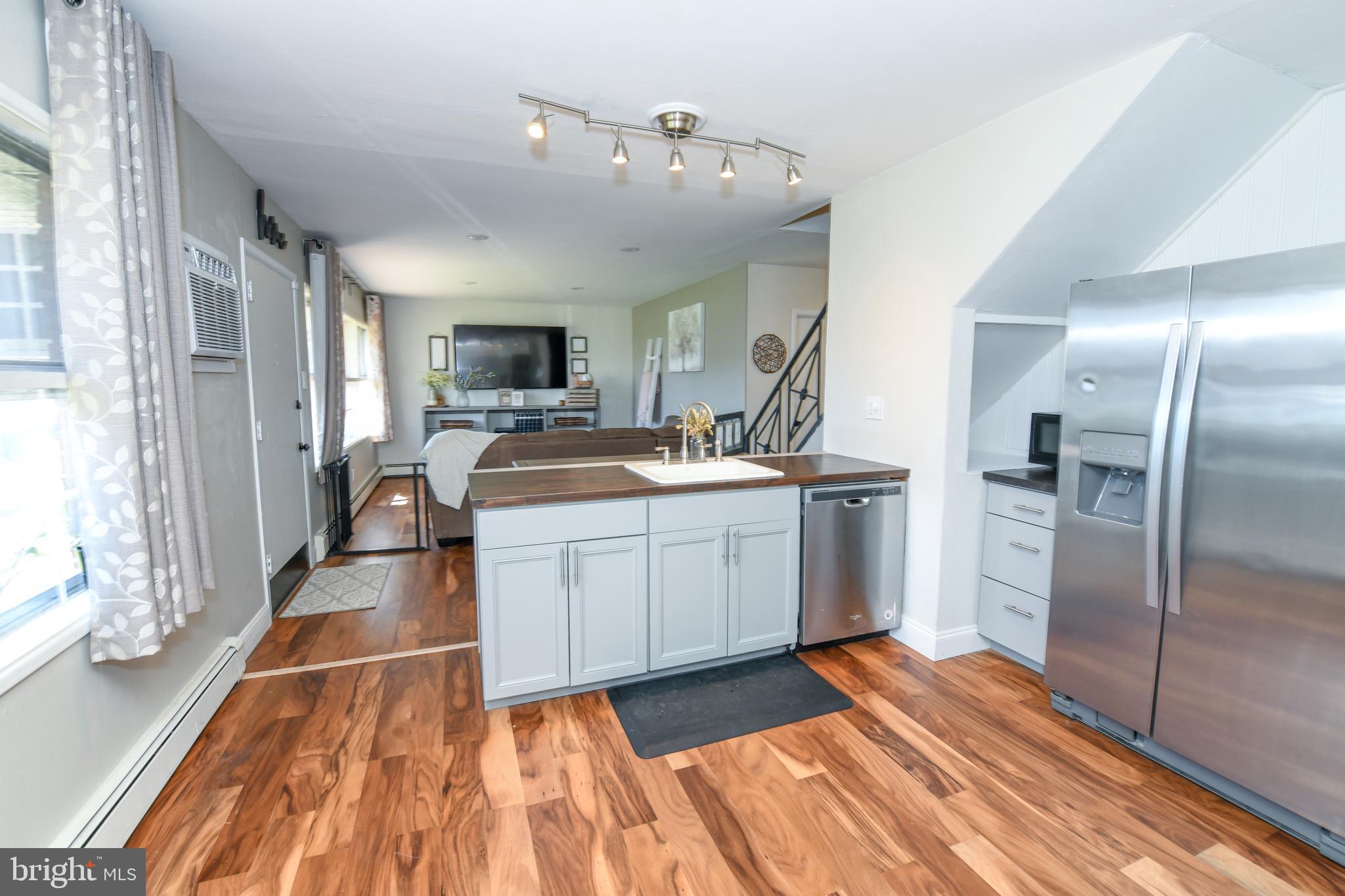 2832 Norcom Road Philadelphia, PA 19154 - Photo 11 of 36 Gallery Image 11