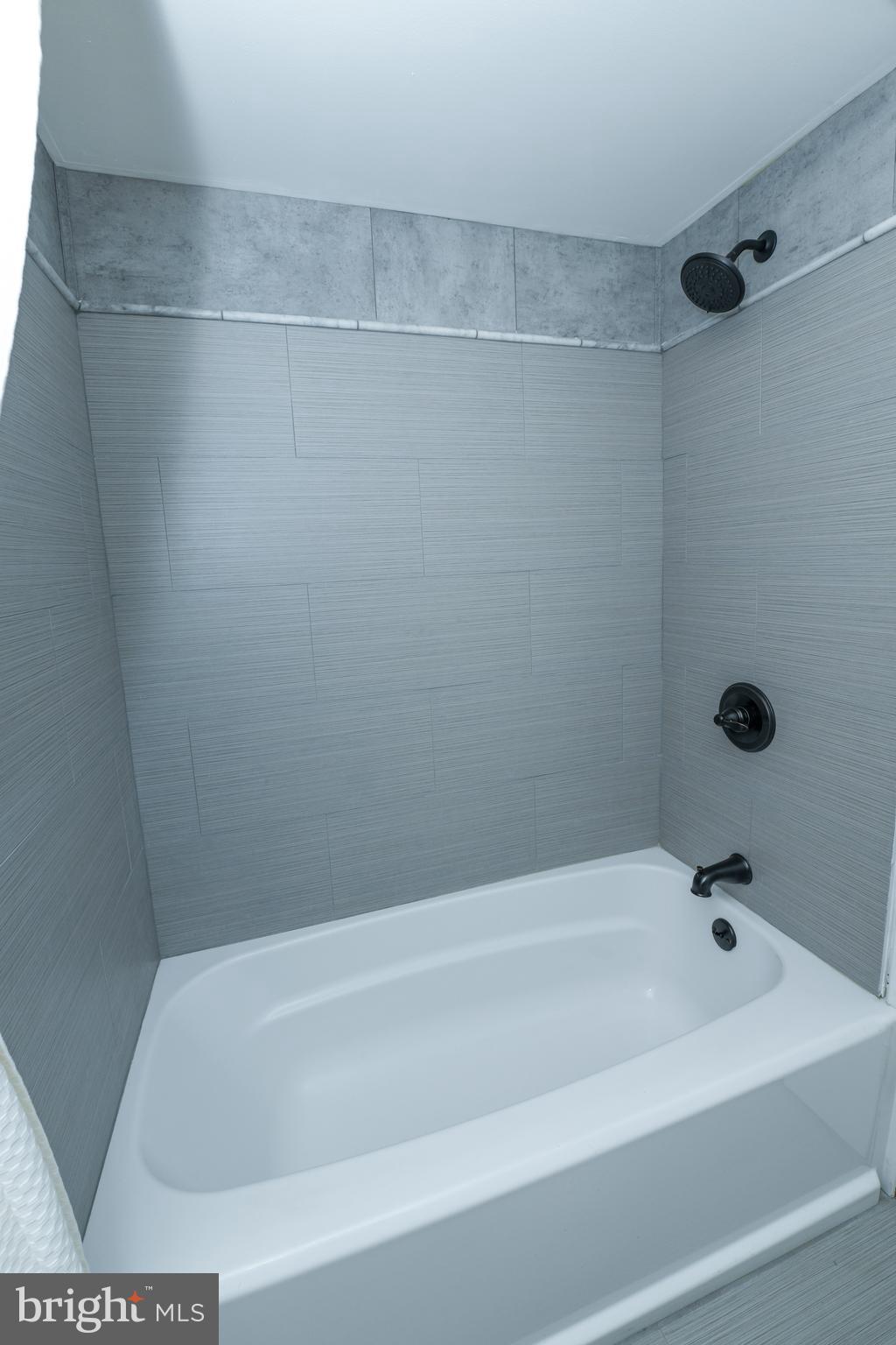 2832 Norcom Road Philadelphia, PA 19154 - Photo 25 of 36 Gallery Image 25