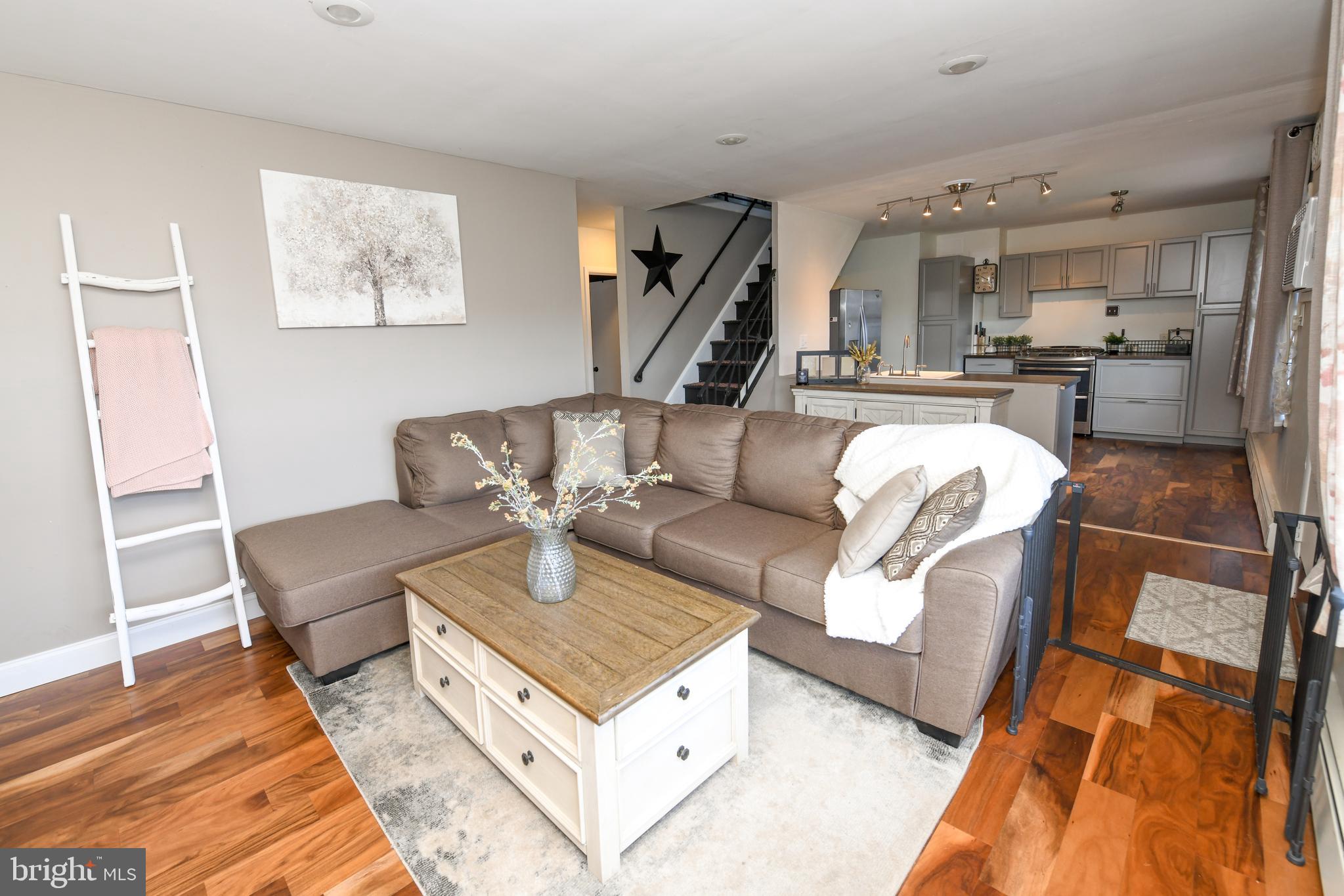 2832 Norcom Road Philadelphia, PA 19154 - Photo 4 of 36 Gallery Image 4