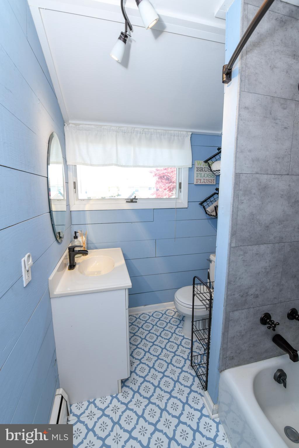 2832 Norcom Road Philadelphia, PA 19154 - Photo 34 of 36 Gallery Image 34