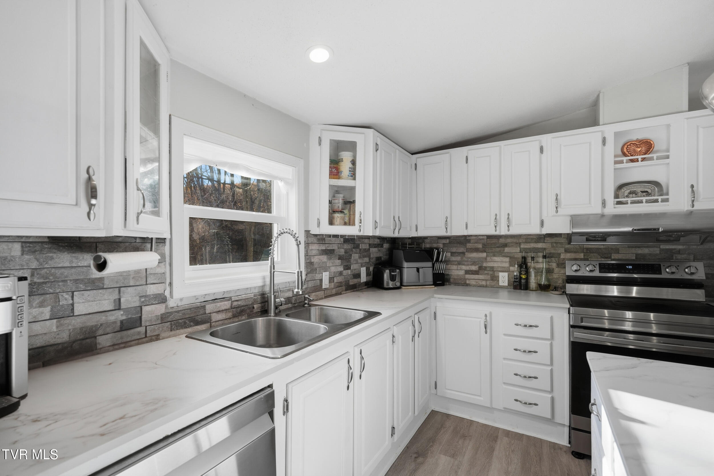 3311 Rebecca Road Big Stone Gap, VA 24219 - Photo 26 of 41 12_3311 rebecca rd-11