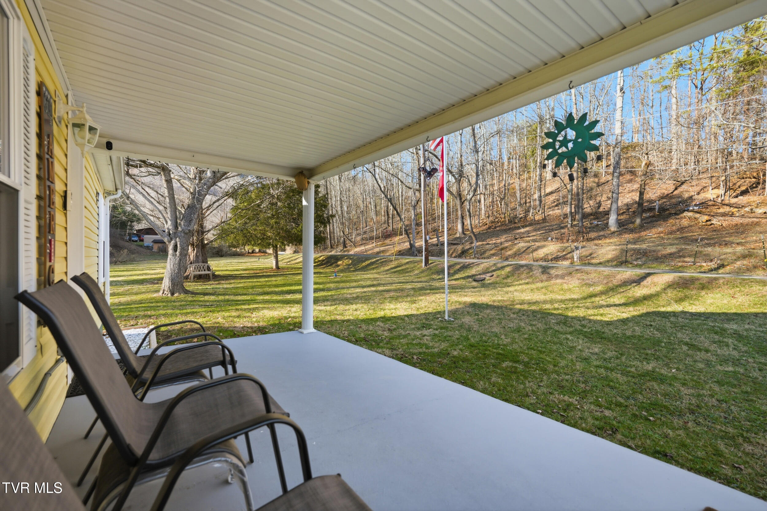 3311 Rebecca Road Big Stone Gap, VA 24219 - Photo 3 of 41 4_3311 rebecca rd-38