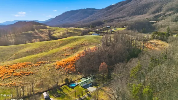 $257,000 | 3311 Rebecca Road, Big Stone Gap, VA 24219