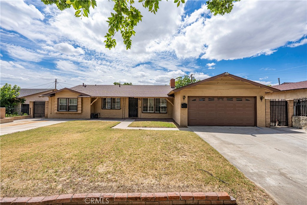 2731 West Victoria Street Rialto, CA 92376 - Photo 2 of 42