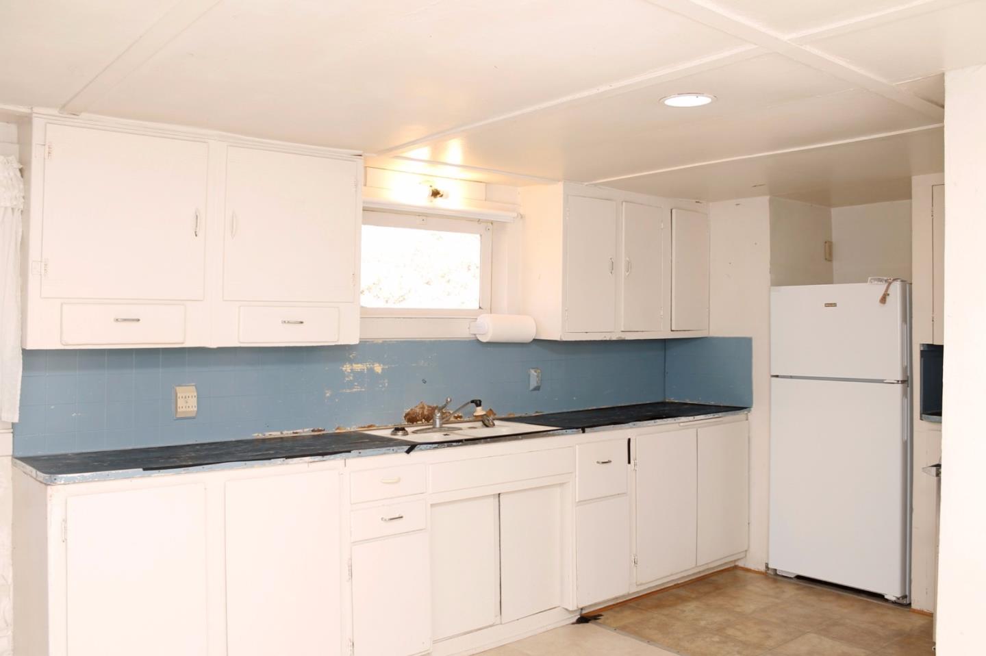 373 Paradise Road Prunedale, CA 93907 - Photo 5 of 26 Gallery Image 5