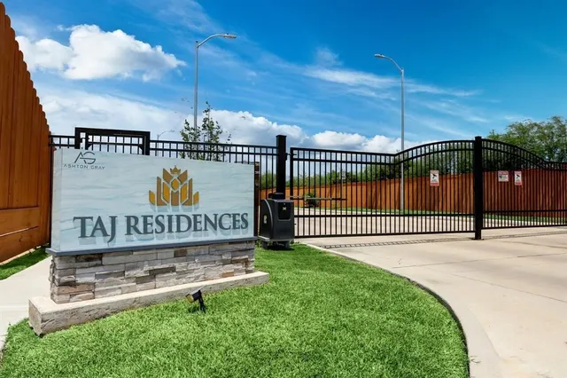 $1,950 | 10311 Anchorage Passage, Richmond, TX 77407