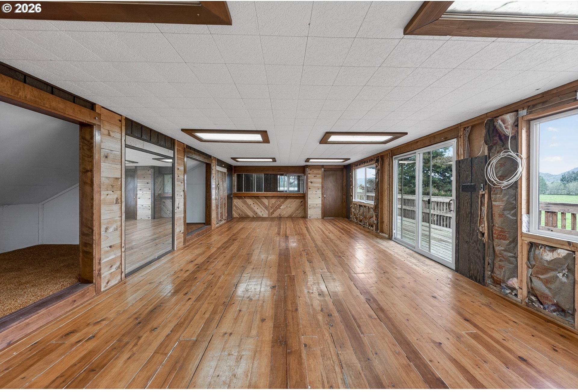 8160 Lookingglass Road Roseburg, OR 97471 - Photo 26 of 48 Gallery Image 26