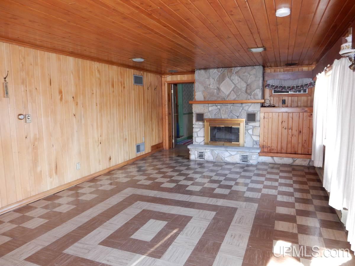 924 North Co Road Manistique, MI 49854 - Photo 26 of 32