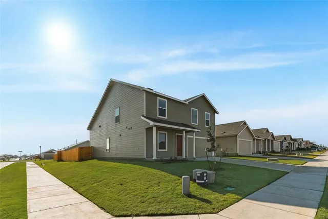 $2,300 | 1032 Sugarberry Street, Princeton, TX 75407