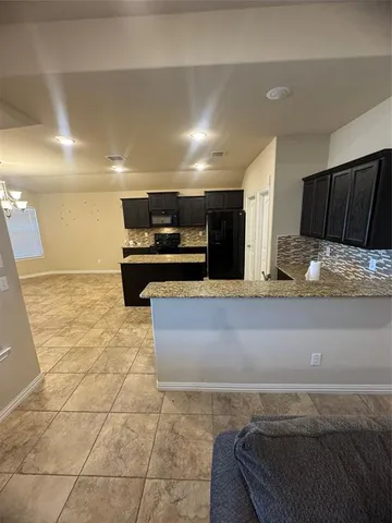 $2,150 | 107 Fred Lane, Ferris, TX 75125