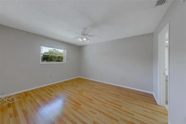 $1,700 | 9881 113th Street, Unit 215, Seminole, FL 33772