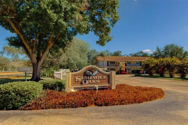 $1,700 | 9881 113th Street, Unit 215, Seminole, FL 33772