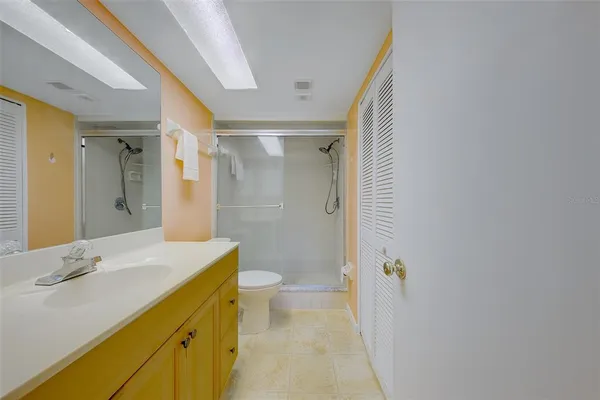 $1,700 | 9881 113th Street, Unit 215, Seminole, FL 33772