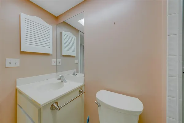 $1,700 | 9881 113th Street, Unit 215, Seminole, FL 33772