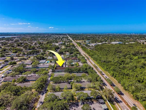 $1,700 | 9881 113th Street, Unit 215, Seminole, FL 33772