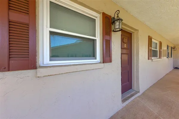 $1,700 | 9881 113th Street, Unit 215, Seminole, FL 33772