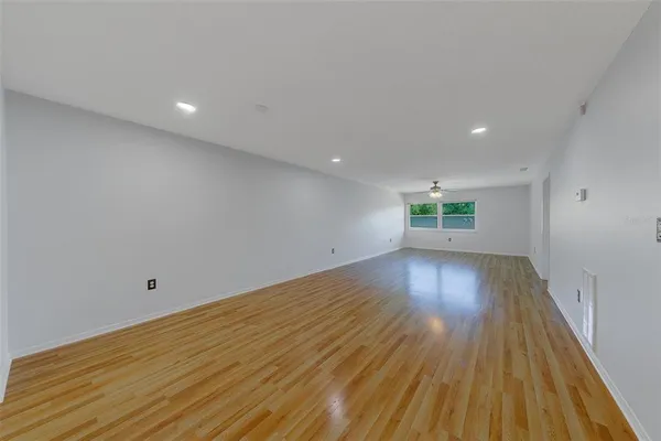 $1,700 | 9881 113th Street, Unit 215, Seminole, FL 33772