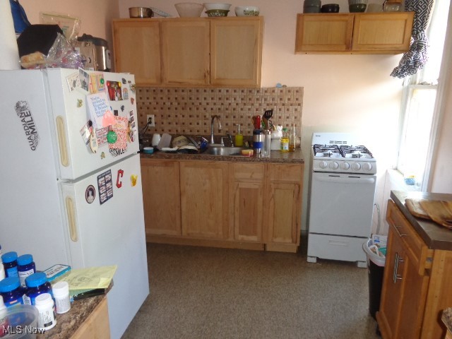 1786 Randall Road Cleveland, OH 44113 - Photo 19 of 29 2nd Floor Kitchen
