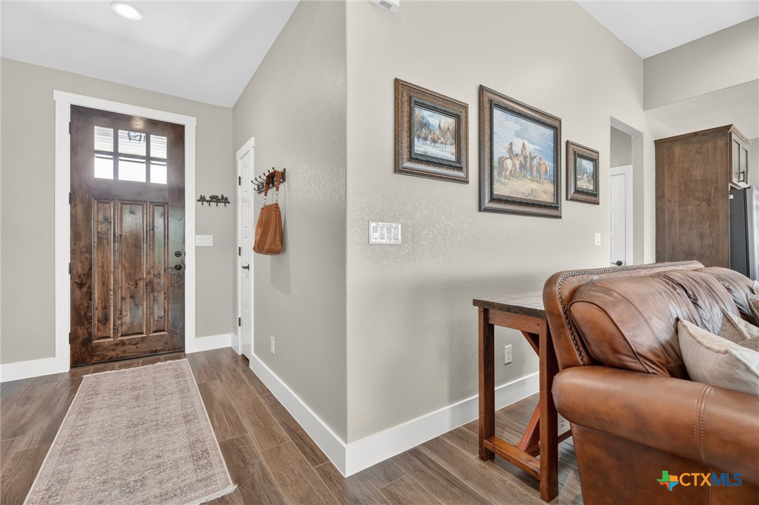 876 Primrose Path Spring Branch, TX 78070 - Photo 5 of 27