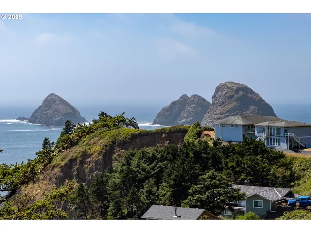 $189,000 | 15 Chinook Avenue, Unit 5, Oceanside, OR 97134