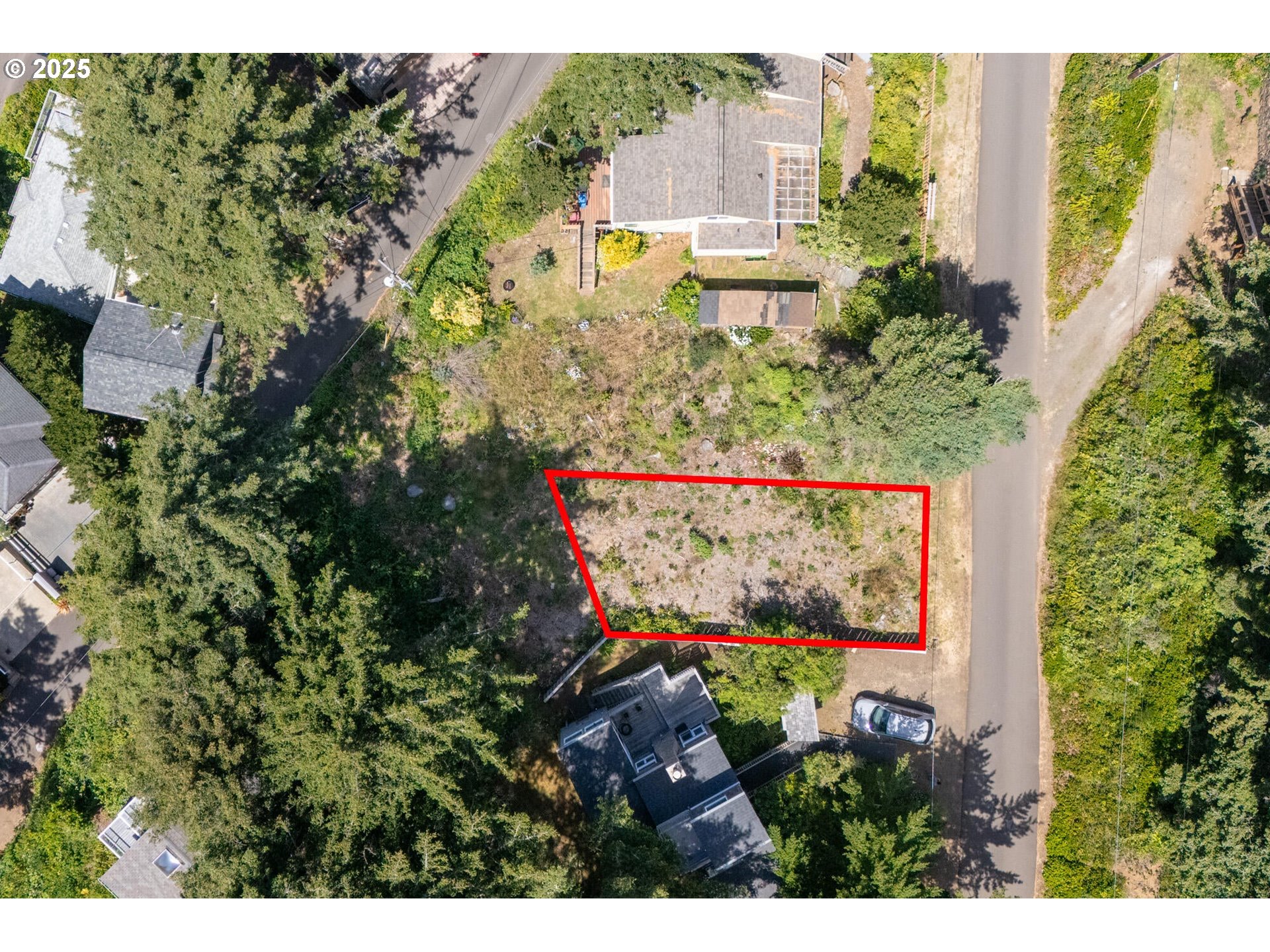 15 Chinook Avenue, Unit 5 Oceanside, OR 97134 - Photo 2 of 19 view of a bird bath