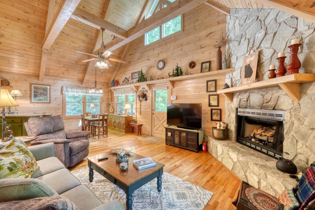 121 Laurel Ridge Morganton, GA 30560 - Photo 3 of 53