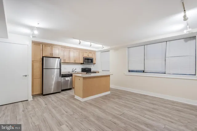 $69,900 | 212 Oakwood Street Southeast, Unit B1, Washington, DC 20032