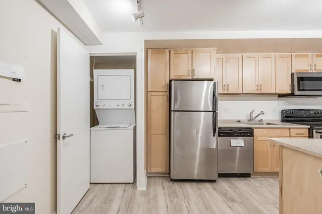 $69,900 | 212 Oakwood Street Southeast, Unit B1, Washington, DC 20032